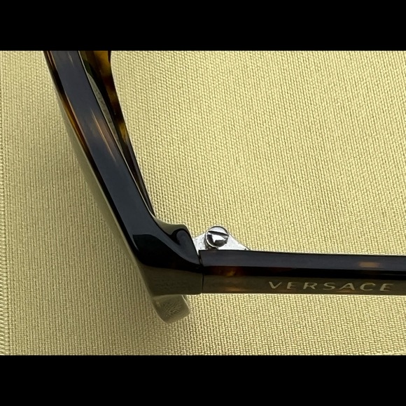 SOLD❌❌❌Versace Sunglasses❌❌❌SOLD - Picture 9 of 10